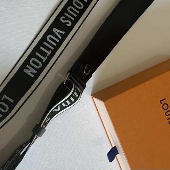 Louis Vuitton Strap - Picture 3 of 9